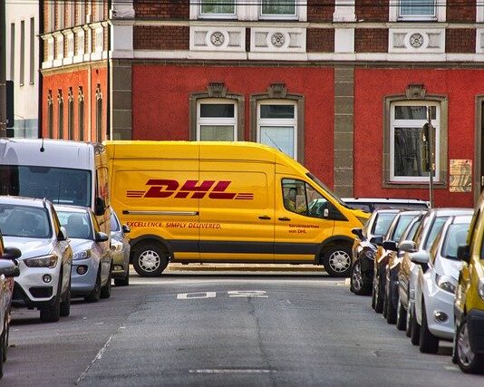 Jak zamówić kuriera do domu?