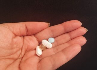 Jakie suplementy warto przyjmować? suplementy, suplementacja, dieta, odchudzanie, witamina d, witamina c, omega 3, palacze tłuszczu, jak schudnąć