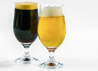 Jak zrobić karmelowa kawę w domu?