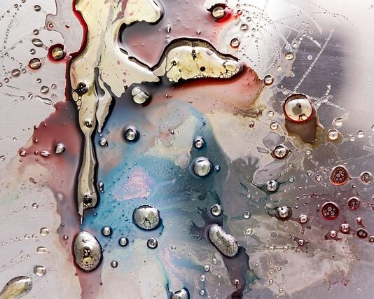 Czy barwnik spożywczy się spiera?