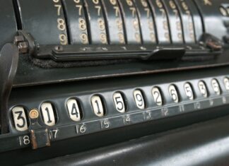 Czy można jesc przeterminowany ser biały?