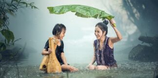 Czy deszcz może padać do basenu?